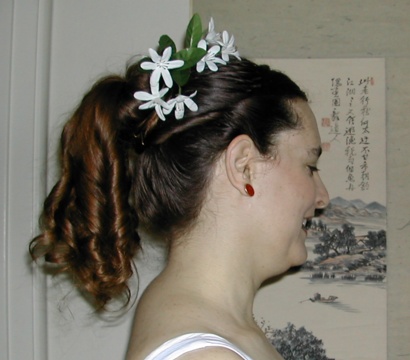 Wacky hair, now with more flowers.